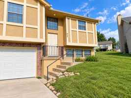 featured image of 825 825 - 827 N. 89th Ct.