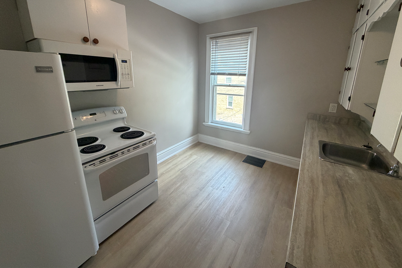 642 Richmond Street - Photo 5 of 14