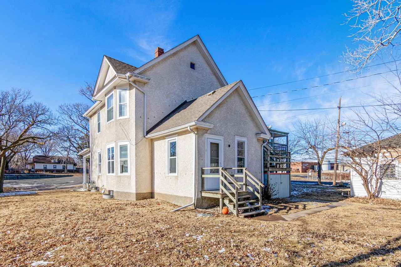 2222 Girard Ave N #1
