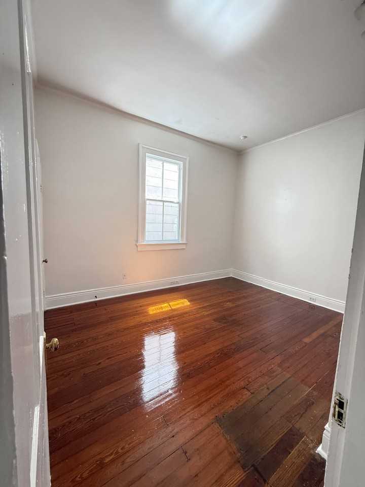 4018 Coliseum St - Photo 3 of 12