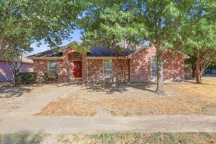 100 Oak Hollow Ln - Photo 1 of 1
