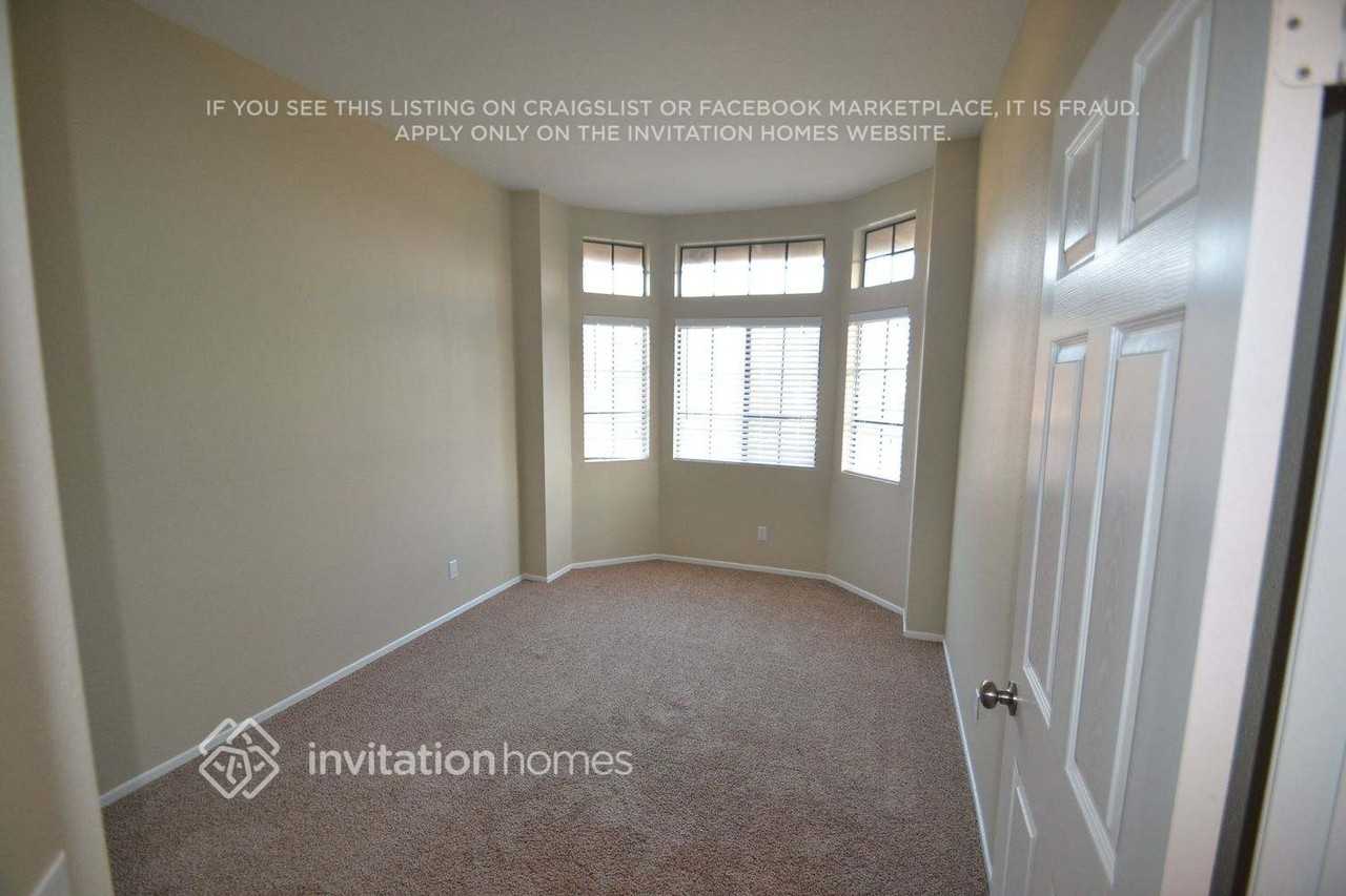 1785 Via Verde Dr - Photo 6 of 9