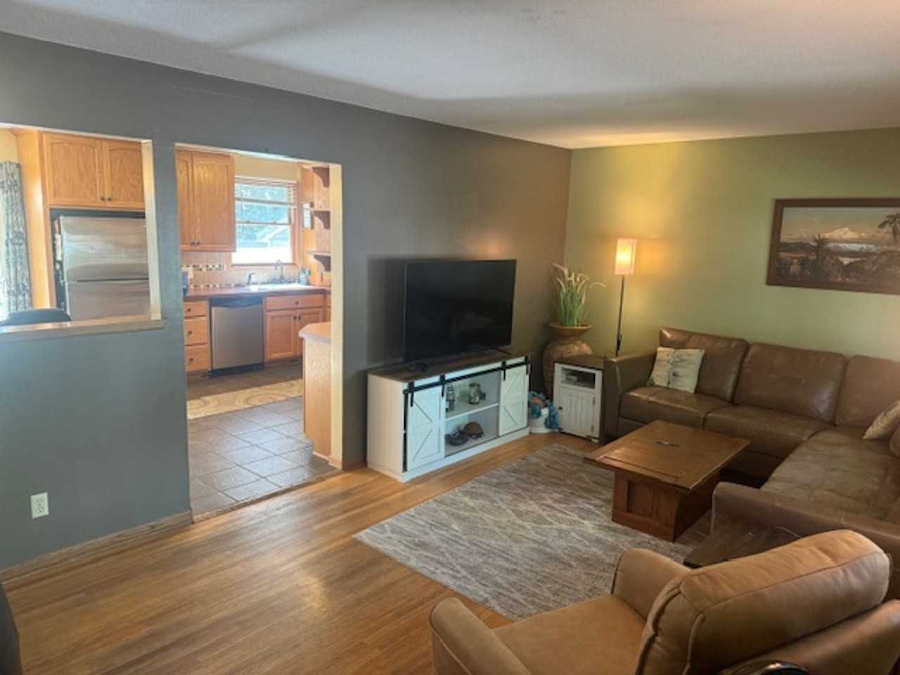 522 79th Ave Ne - Photo 3 of 14