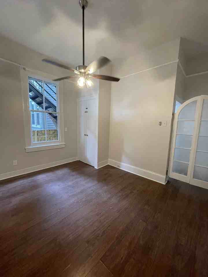 5226 Perrier St Lowr Right - Photo 7 of 18