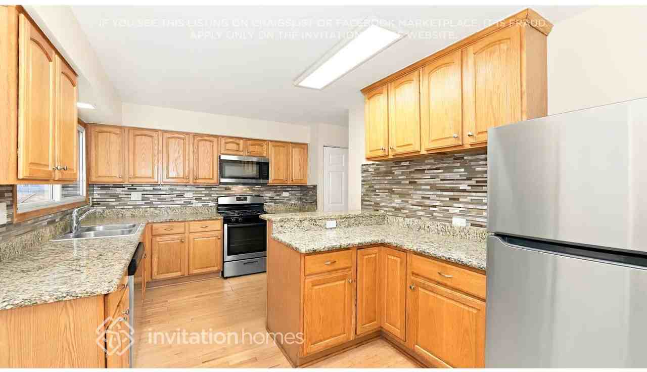 349 Huntington Way - Photo 5 of 18