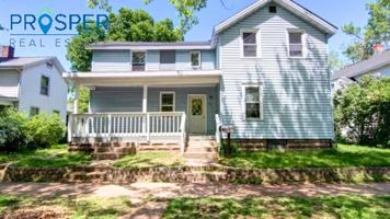 featured image of 122 Broadway St