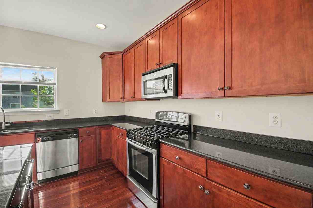 3 Brushy Creek Cir - Photo 2 of 28