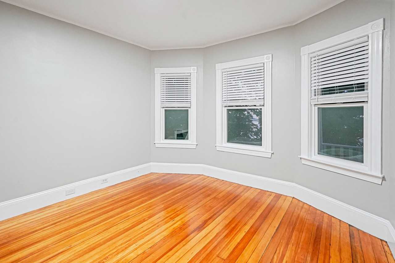 381 Adams St #3 - Photo 3 of 37