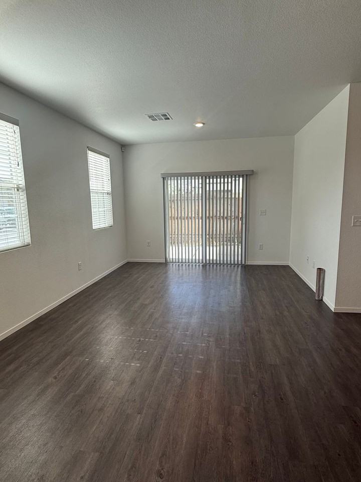 9723 Fishermans Reef Way - Photo 3 of 24