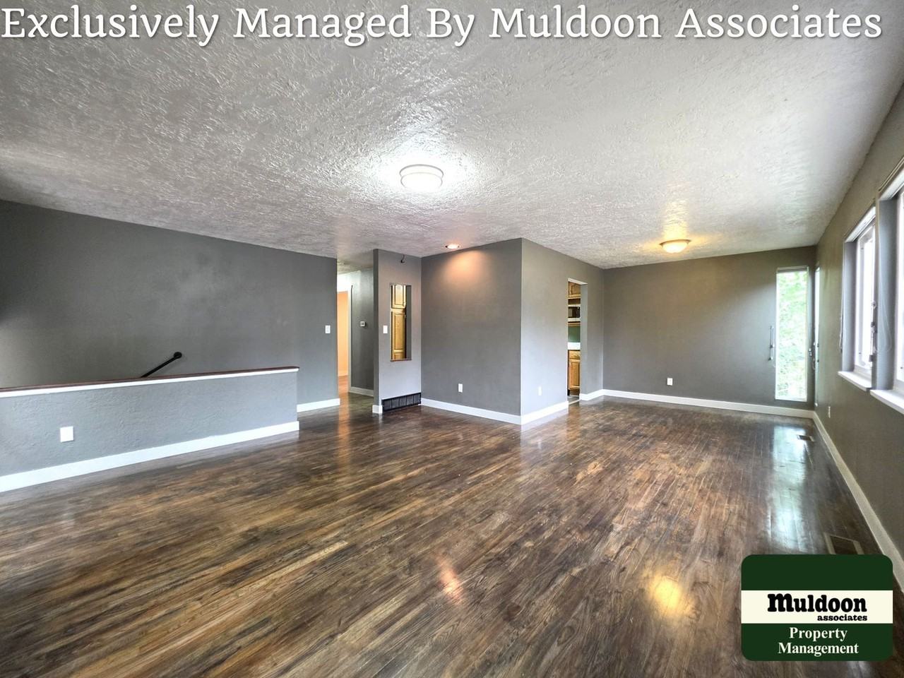 1450 Luna Vista St - Photo 4 of 27