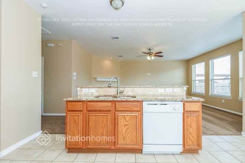 3168 Kingswood Ct - Photo 6 of 14