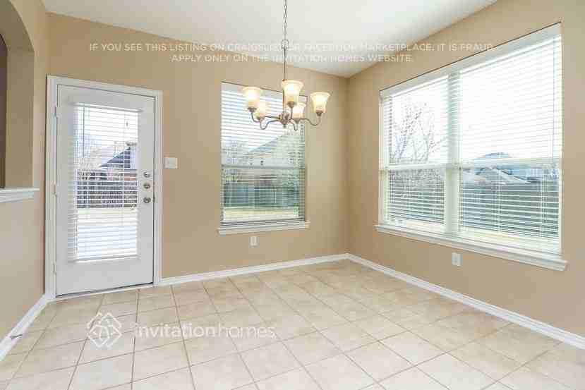 3168 Kingswood Ct - Photo 7 of 14