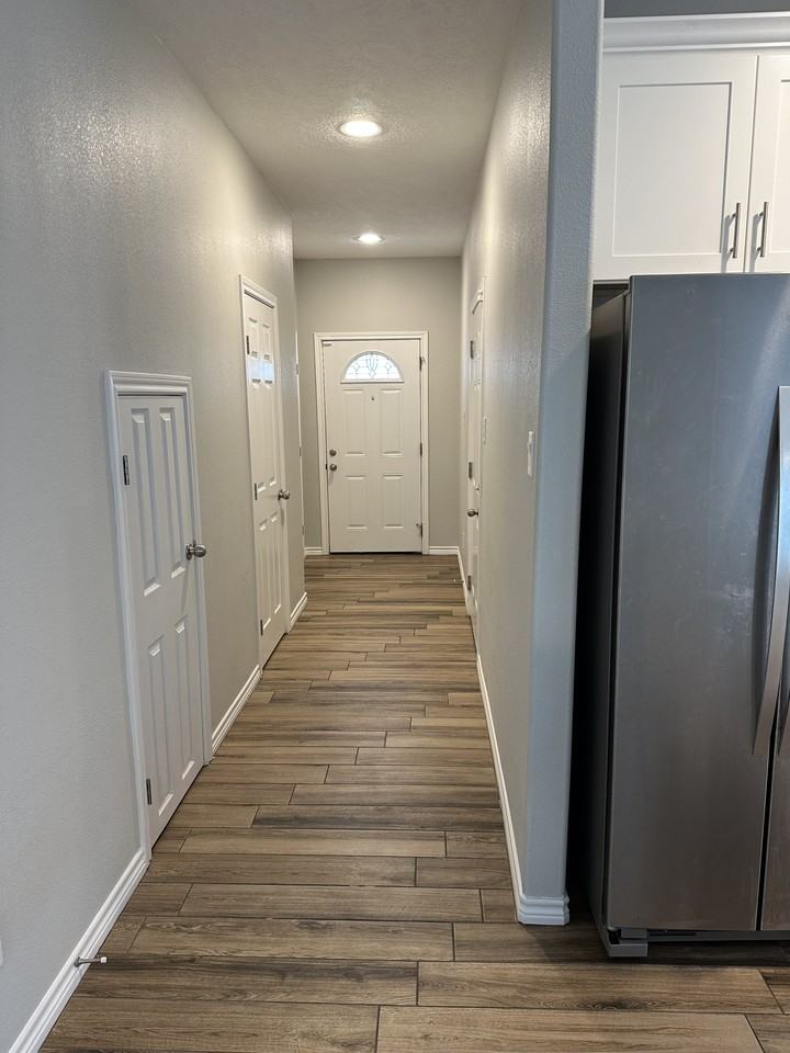 419 Gage Avenue #A - Photo 3 of 13