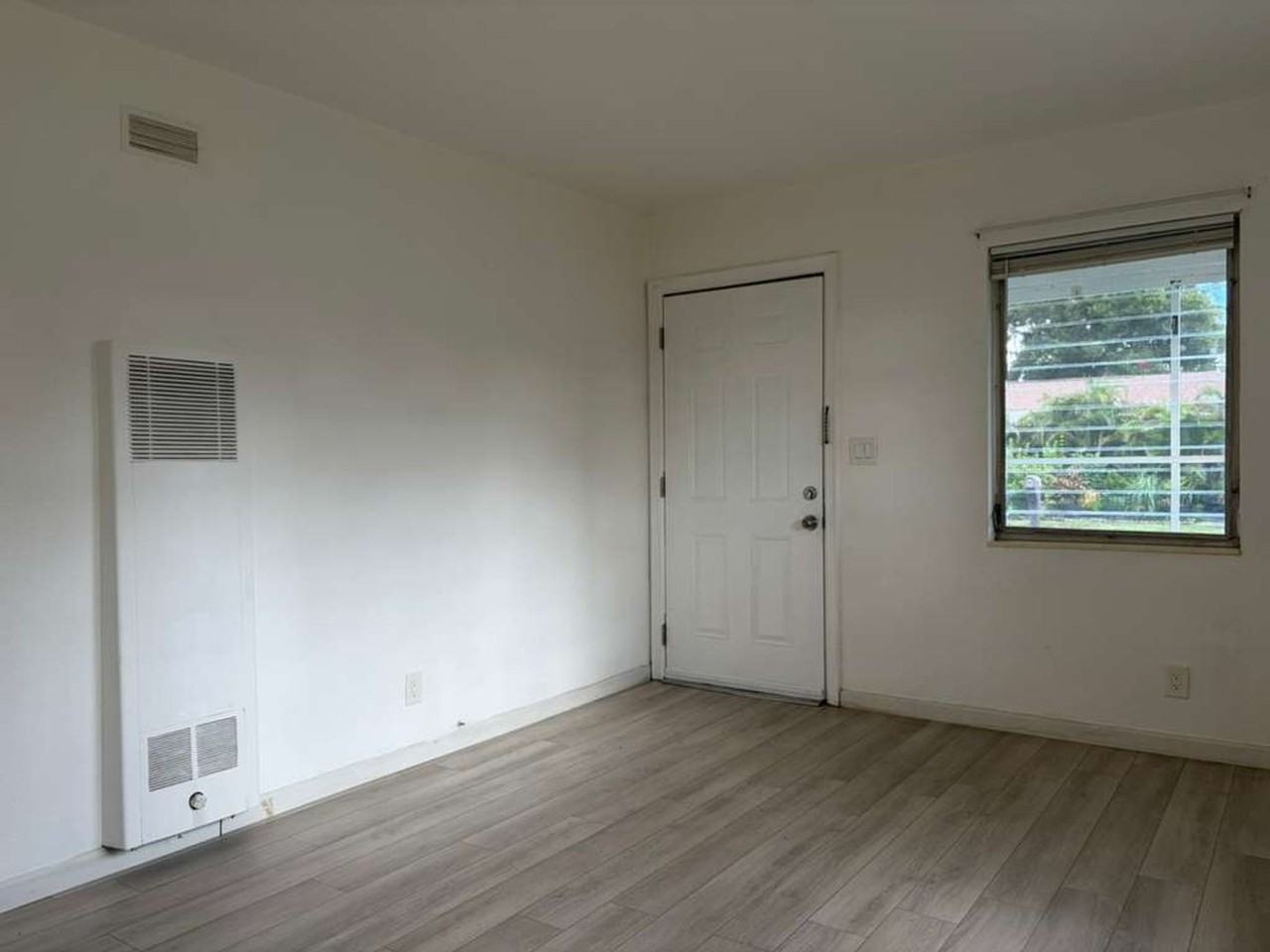 5302 15th Ave S - Photo 4 of 20