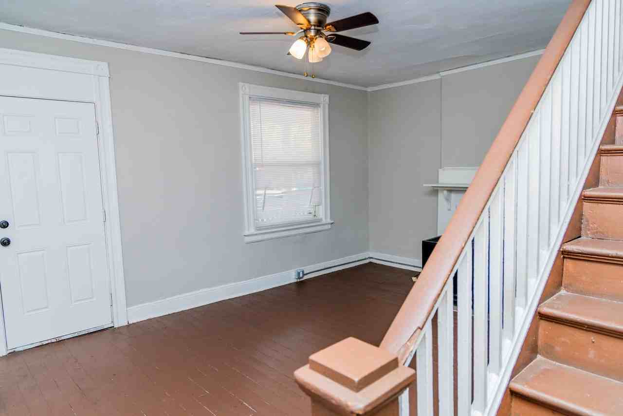 16 S Plum St - Photo 2 of 18