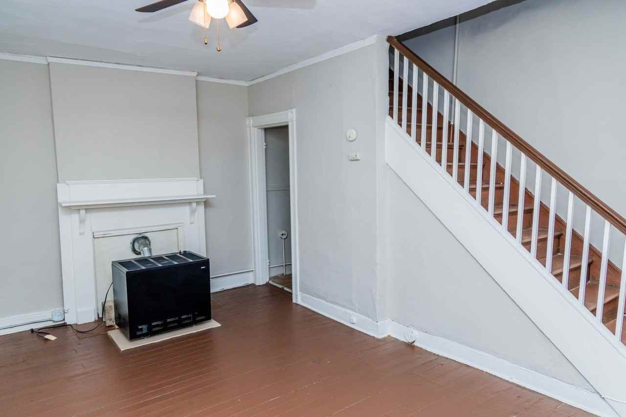 16 S Plum St - Photo 4 of 18