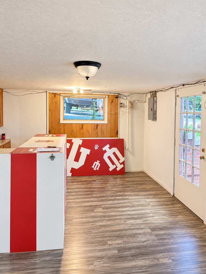 120 E 17th St - Photo 3 of 15