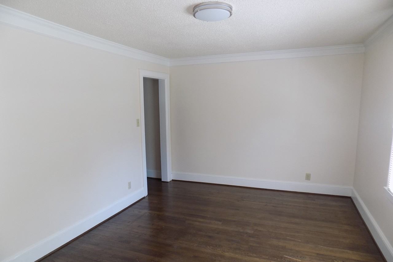 1601 Pecan Ave - Photo 3 of 11