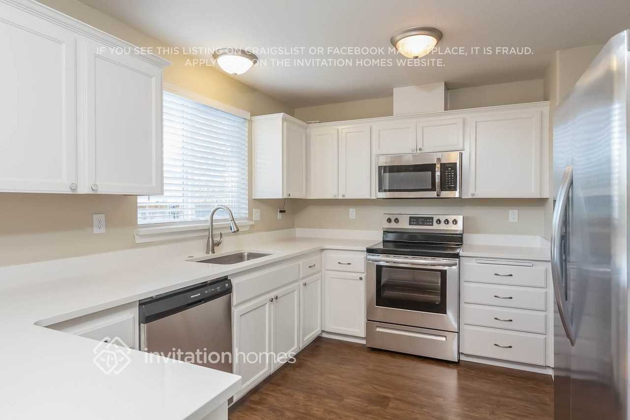 17829 69th Avenue Ct E - Photo 6 of 21