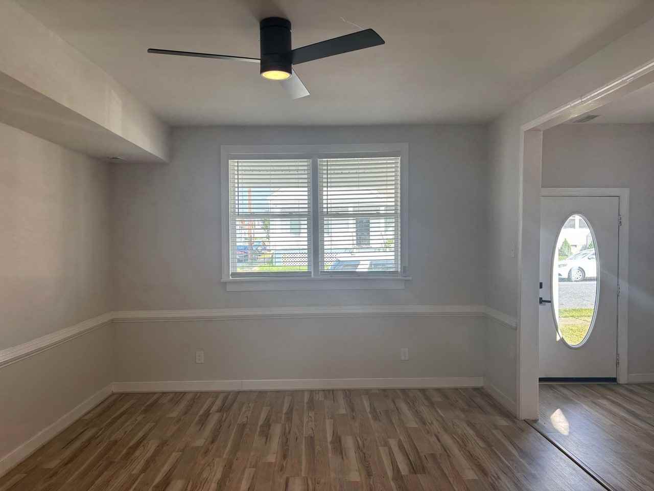 1914 Boston Ave - Photo 4 of 34