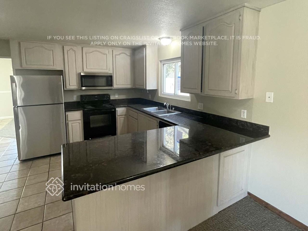 1542 Claremont Dr - Photo 6 of 15