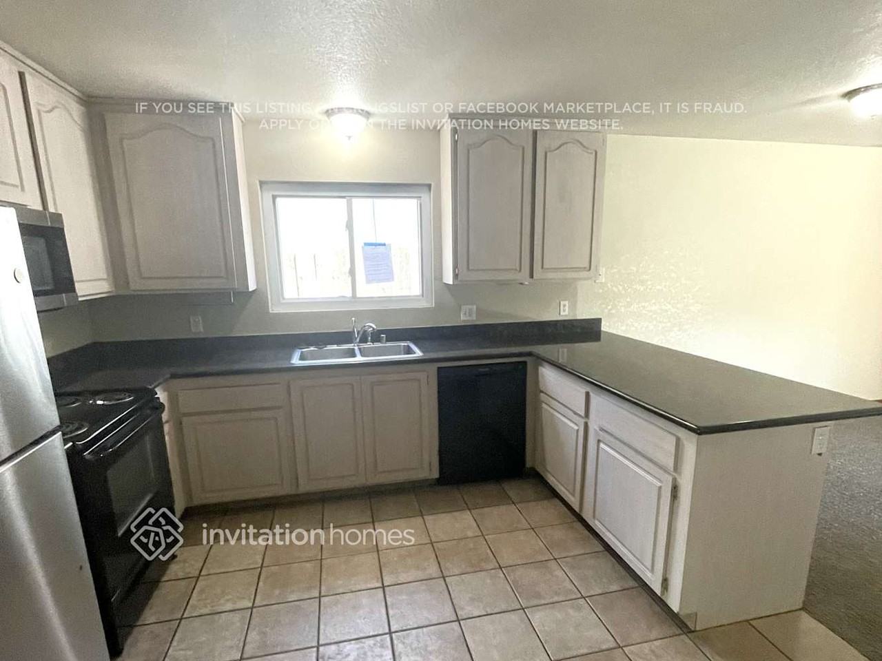 1542 Claremont Dr - Photo 7 of 15