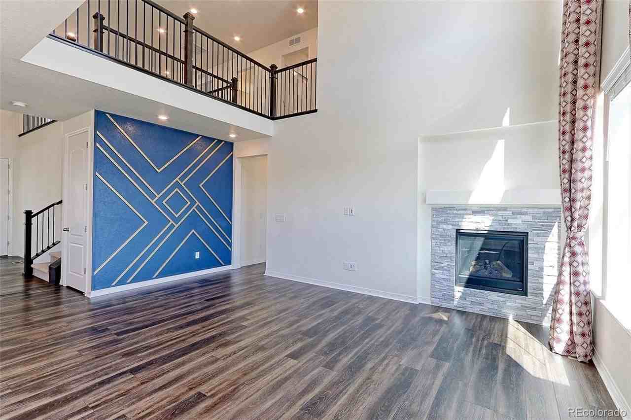 520 176th Ave - Photo 6 of 30