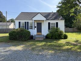 featured image of 901 Checker St