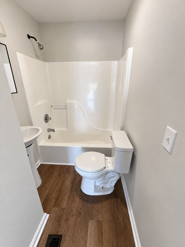 901 Checker St - Photo 7 of 15