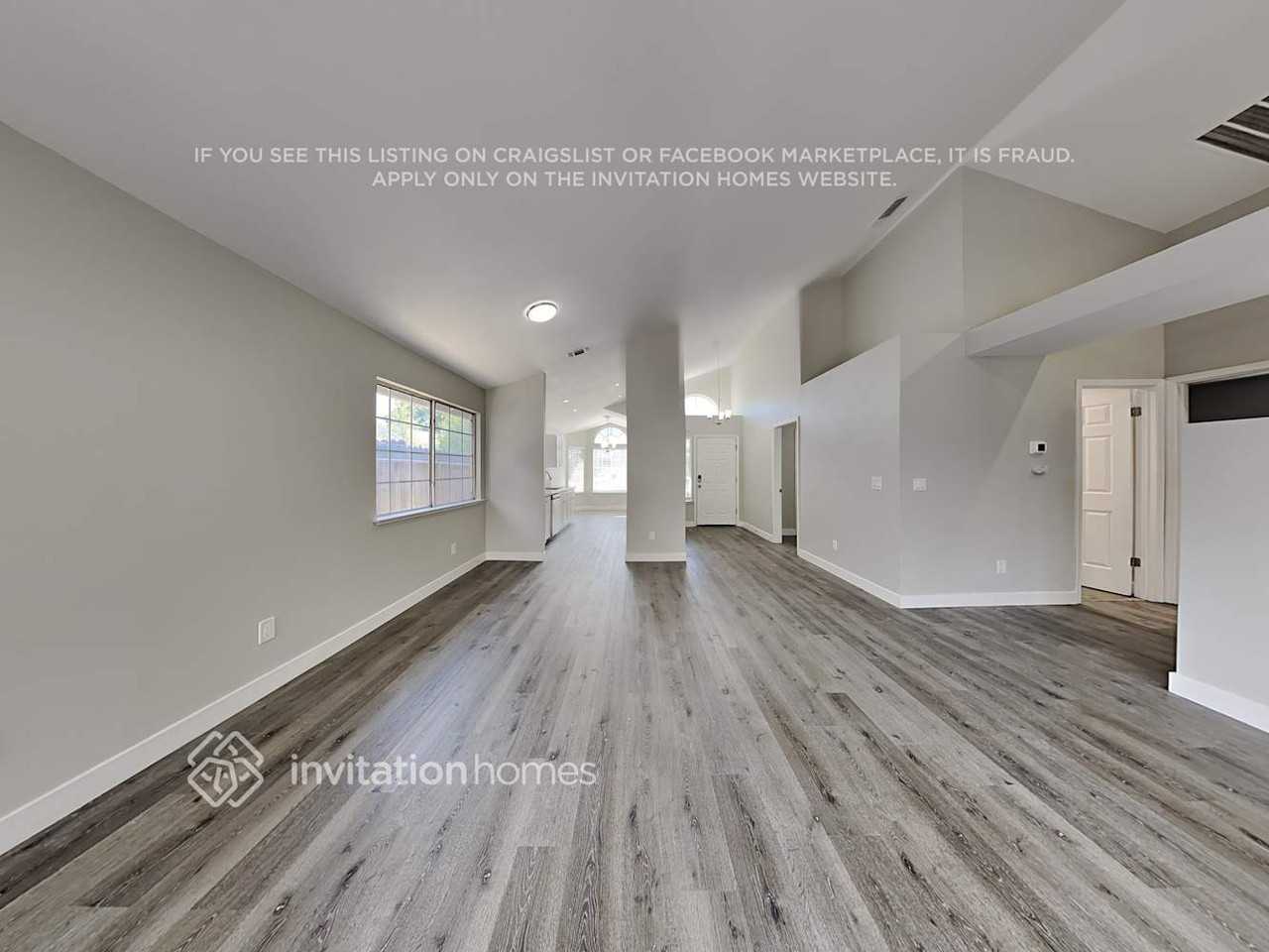 8250 Lonely Hill Way - Photo 3 of 17
