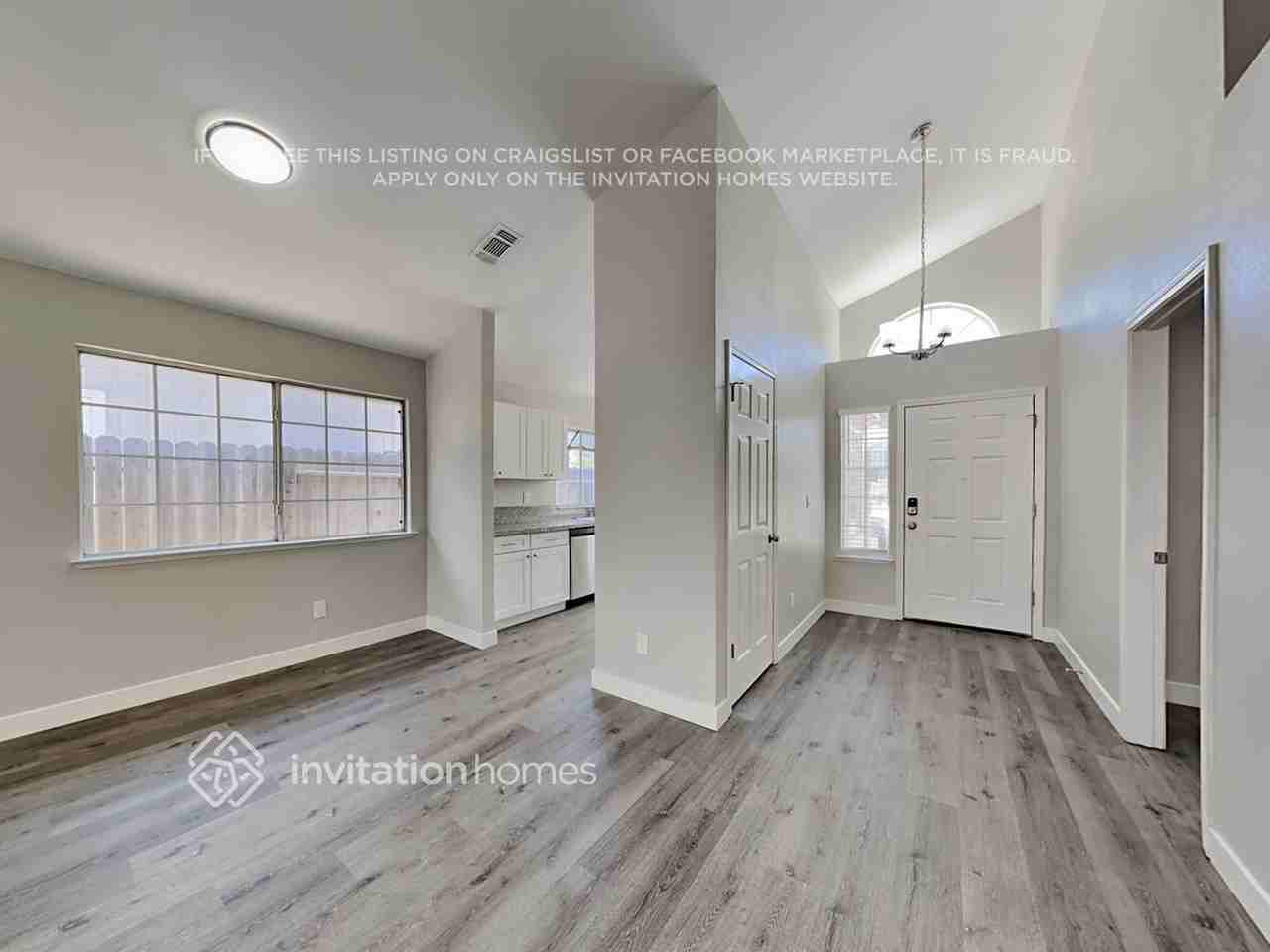 8250 Lonely Hill Way - Photo 5 of 17