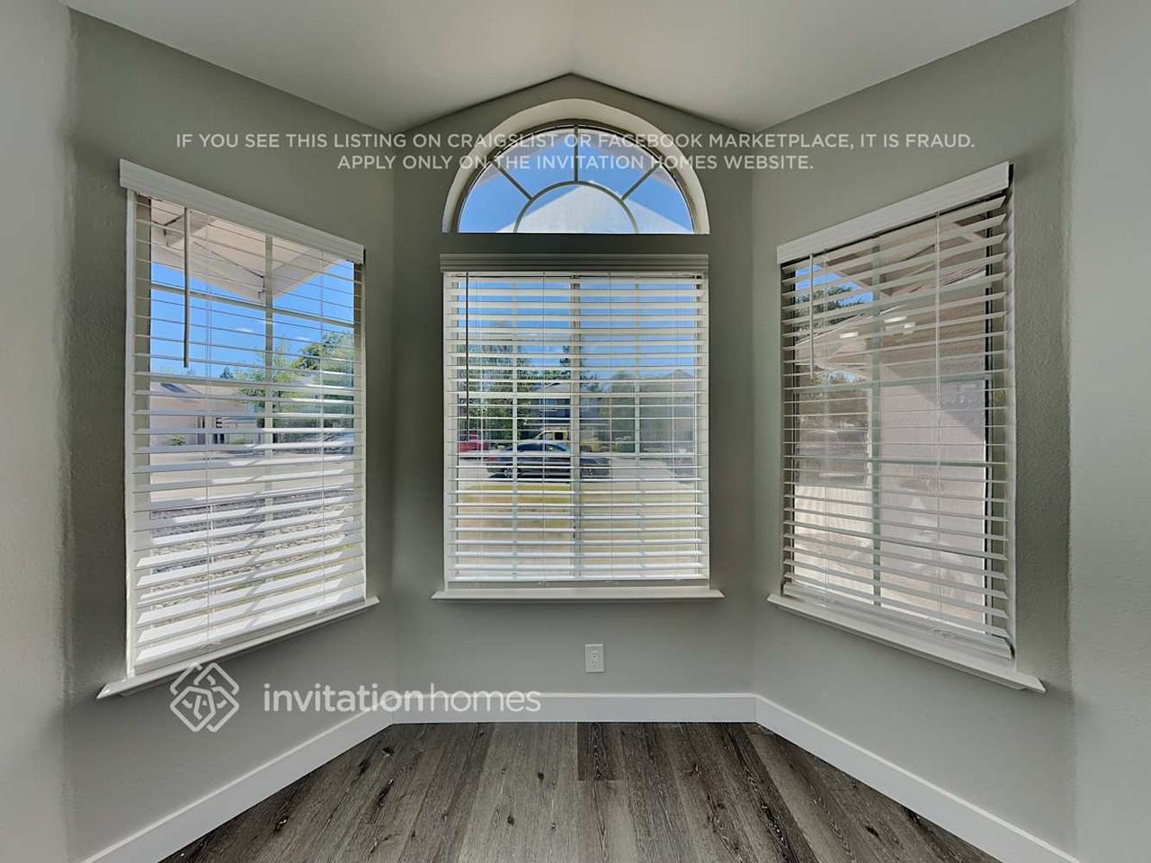 8250 Lonely Hill Way - Photo 6 of 17
