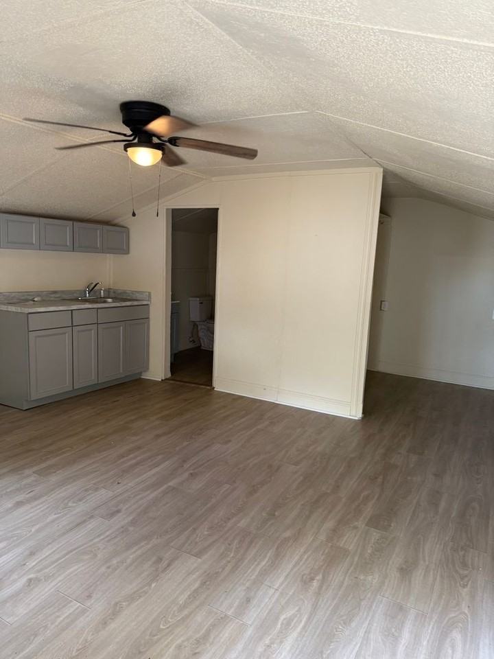 BV-811 Patio Road - Photo 2 of 4