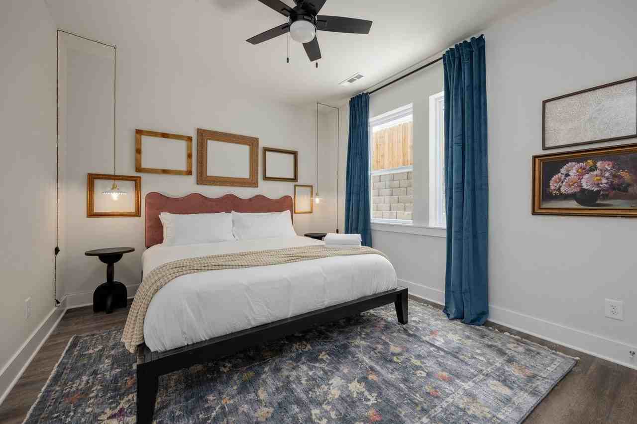 5621 Lenox Ave #5 - Photo 6 of 26
