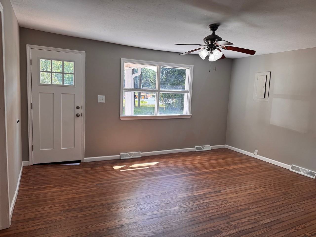 149 Pleasant Cross Rd - Photo 2 of 20