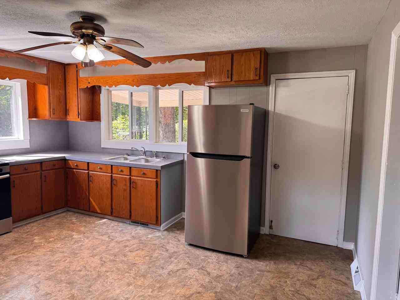 149 Pleasant Cross Rd - Photo 6 of 20