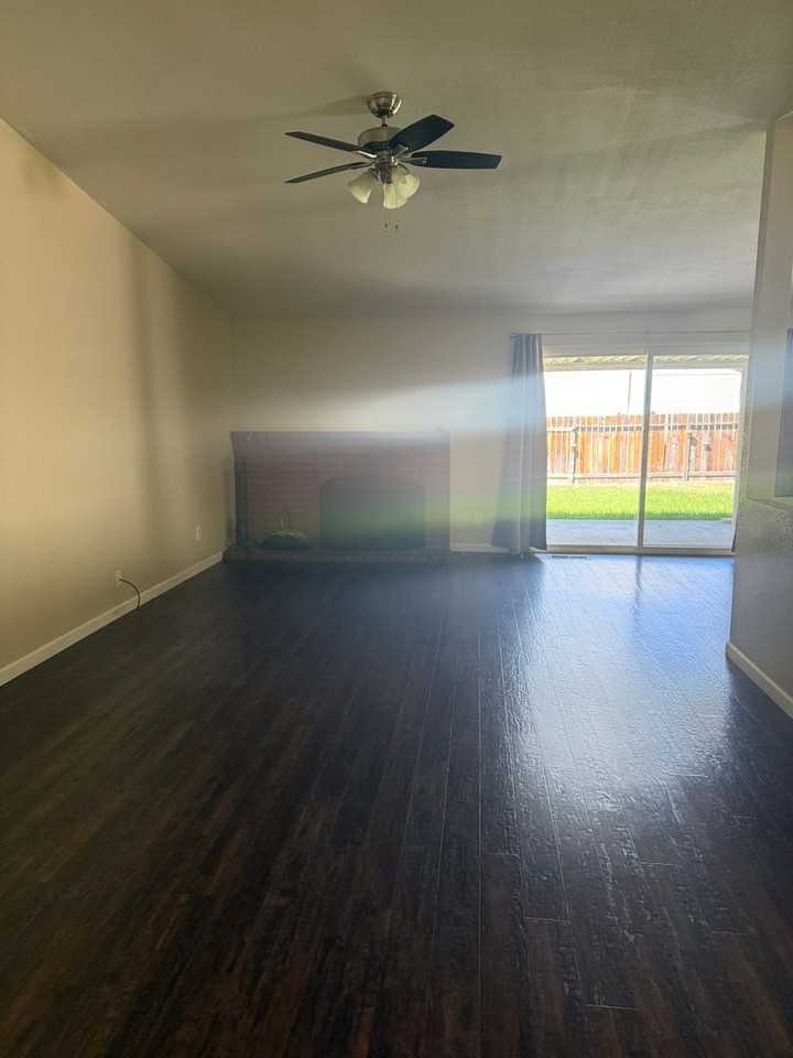 4605 Rio Encantado Ln - Photo 3 of 21