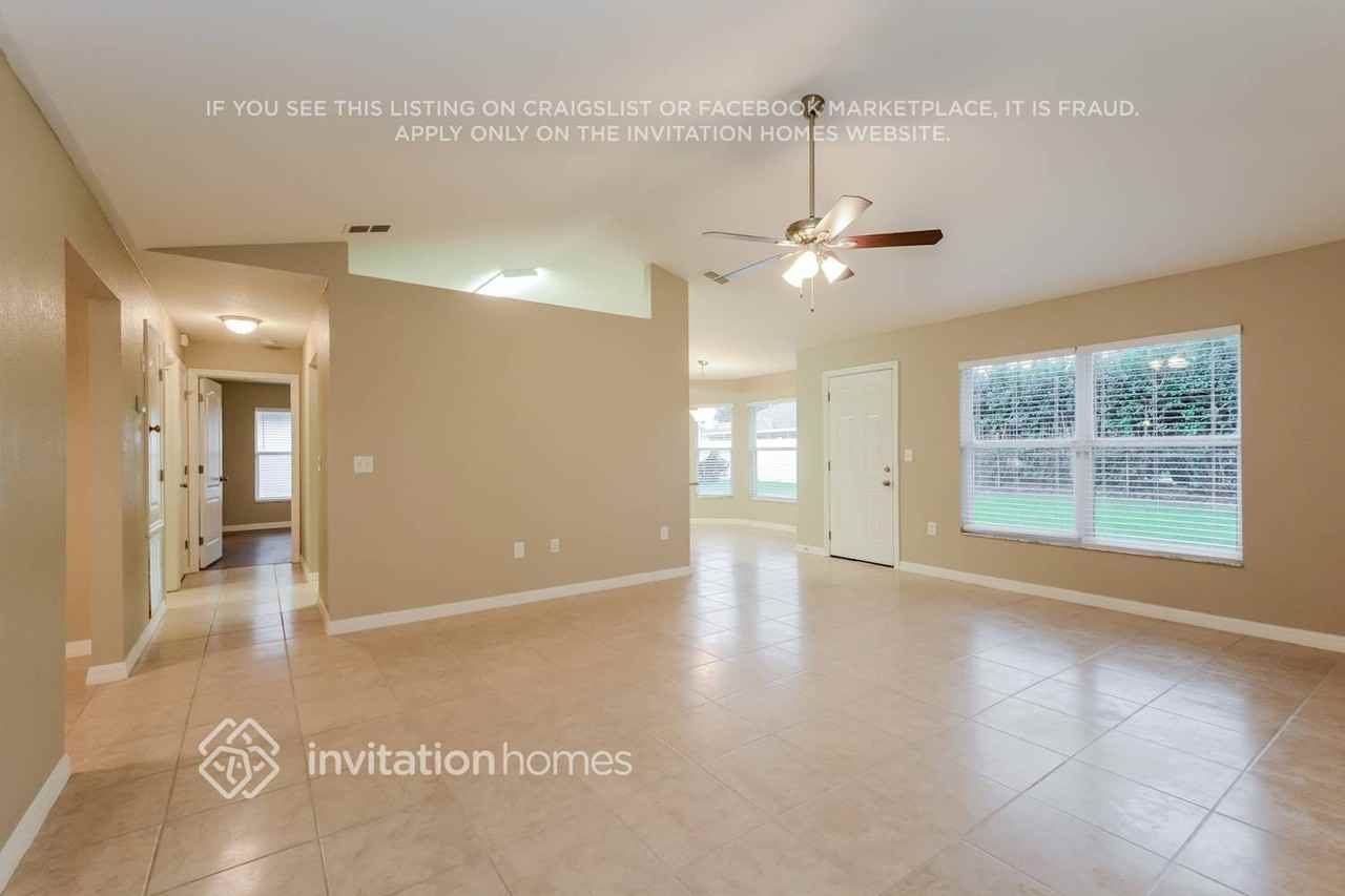 7685 Canterbury Cir - Photo 6 of 20