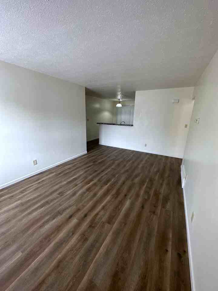 1606 S 16th St #1 - Photo 2 of 7