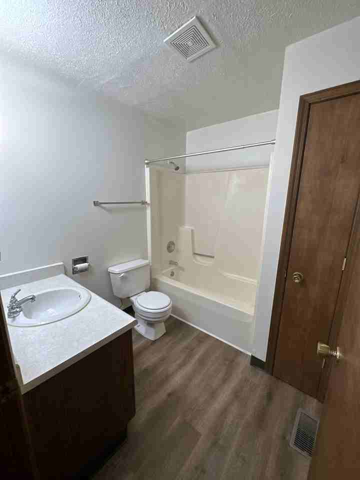 1606 S 16th St #1 - Photo 6 of 7
