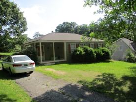 919 Lakeview Dr - Photo 1 of 1