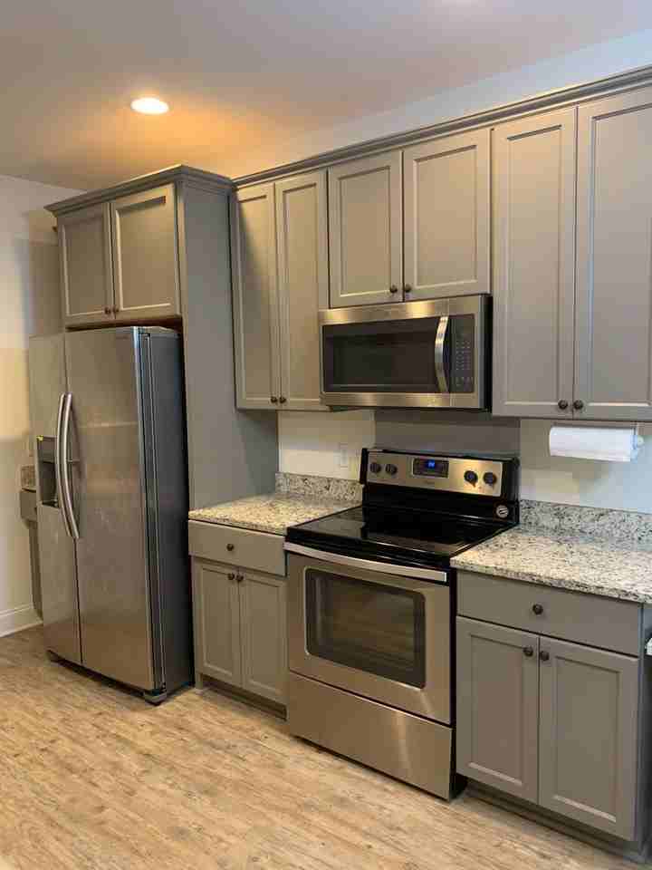 2037 Stephanie Ct - Photo 2 of 6