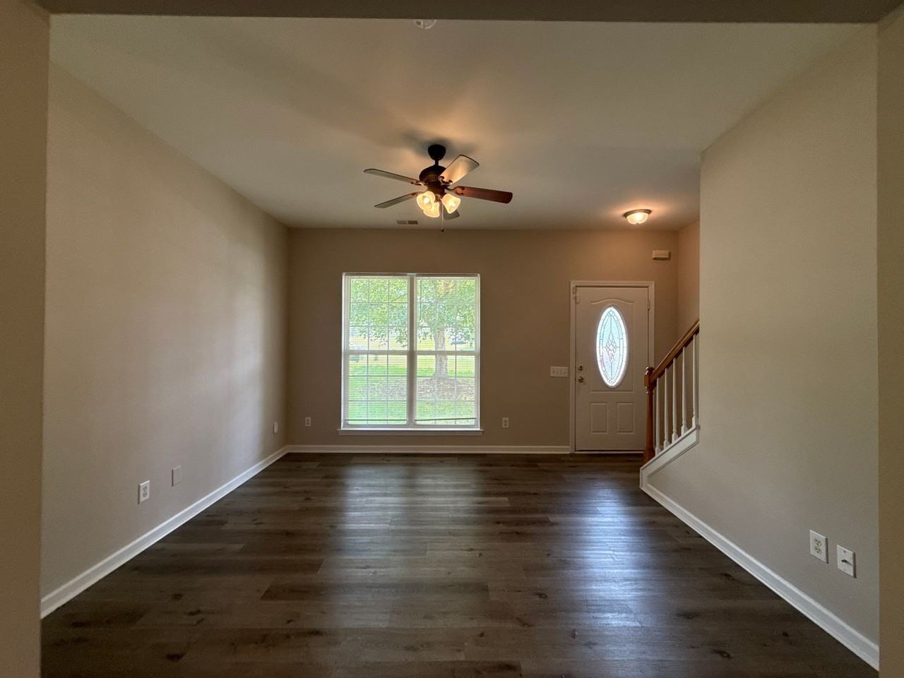 1525 Braveheart Ln - Photo 2 of 15