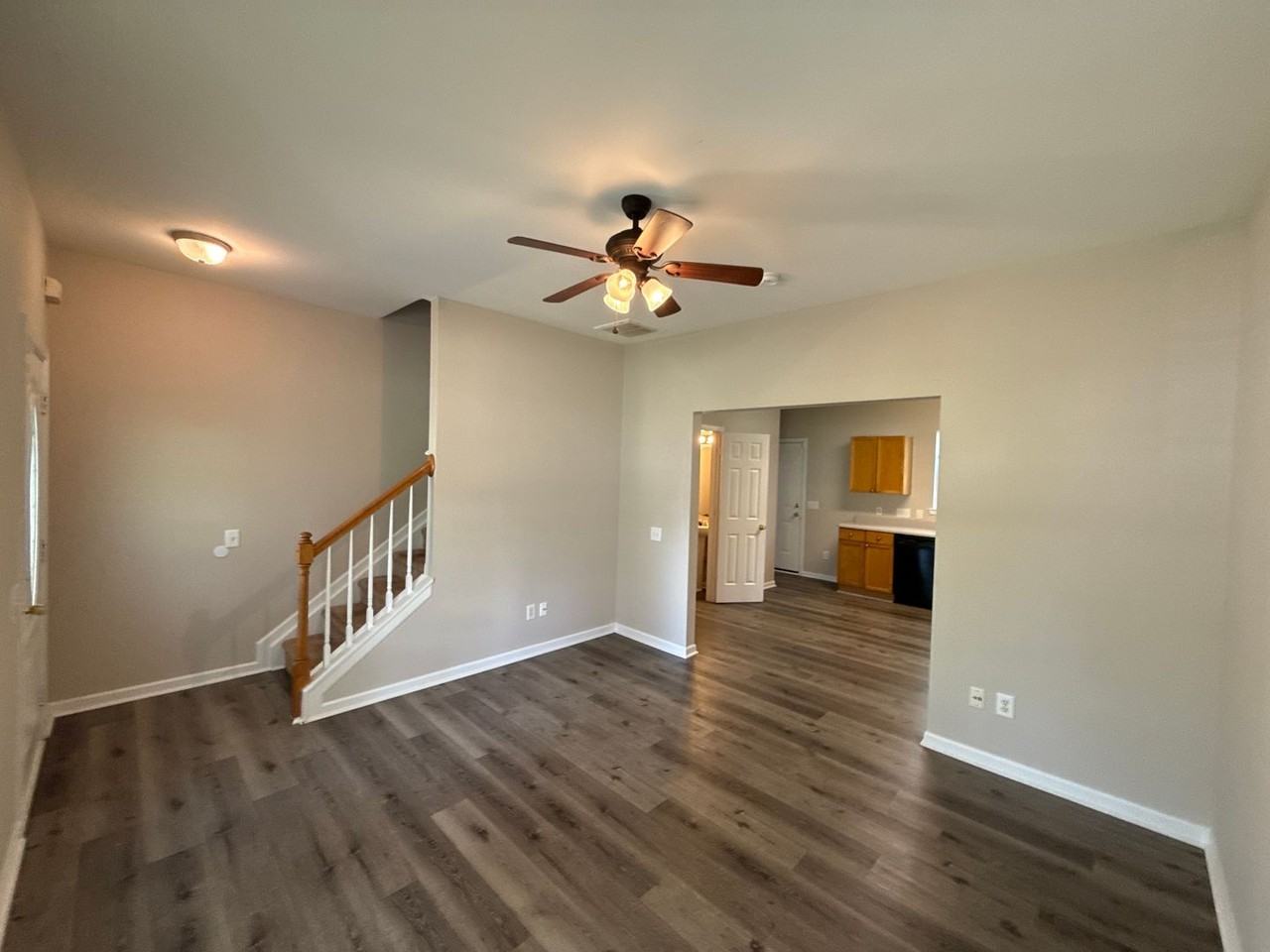 1525 Braveheart Ln - Photo 3 of 15