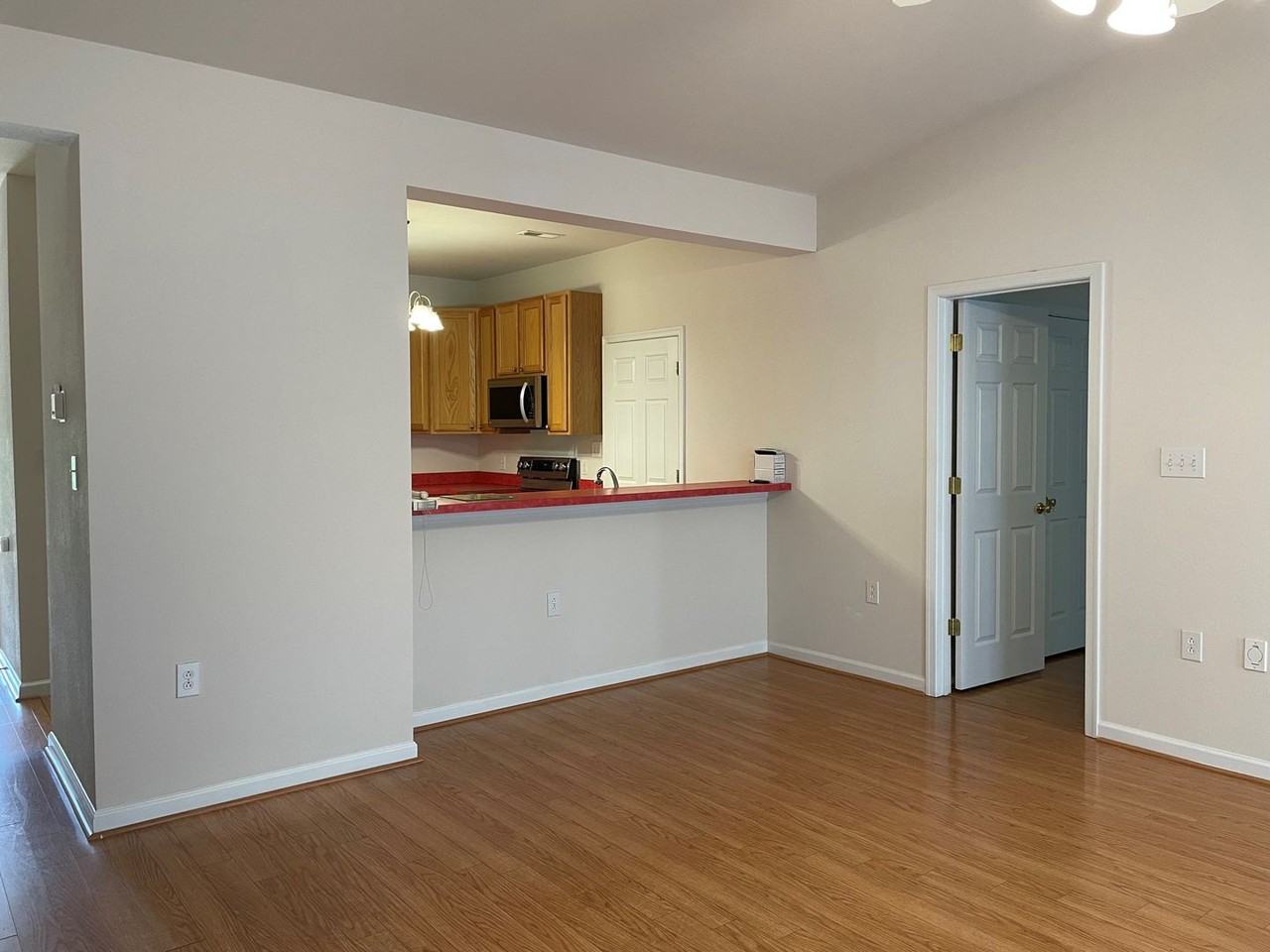 33 Emily Ln - Photo 6 of 10