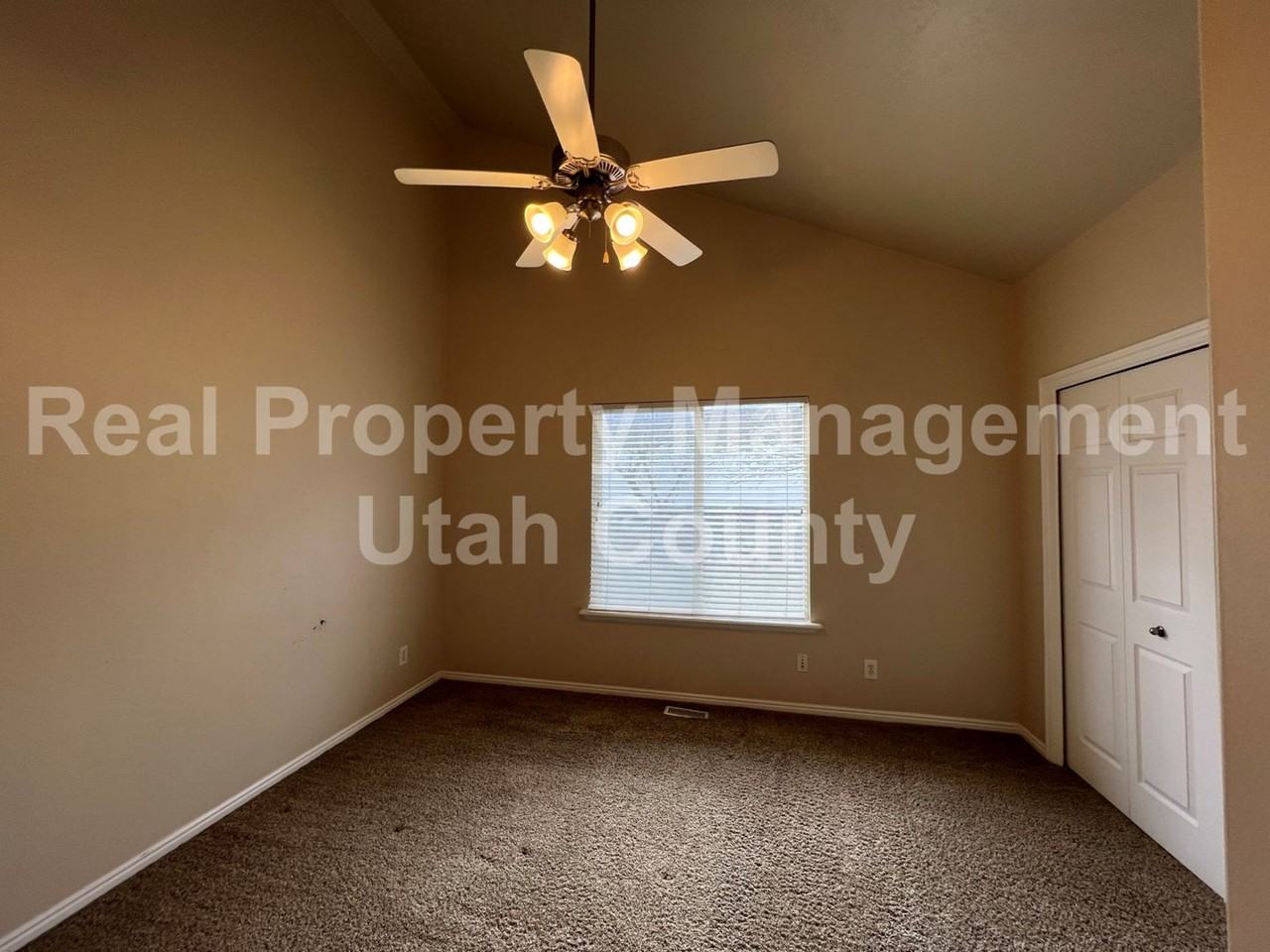 3621 W Plymouth Rock Cv - Photo 3 of 19