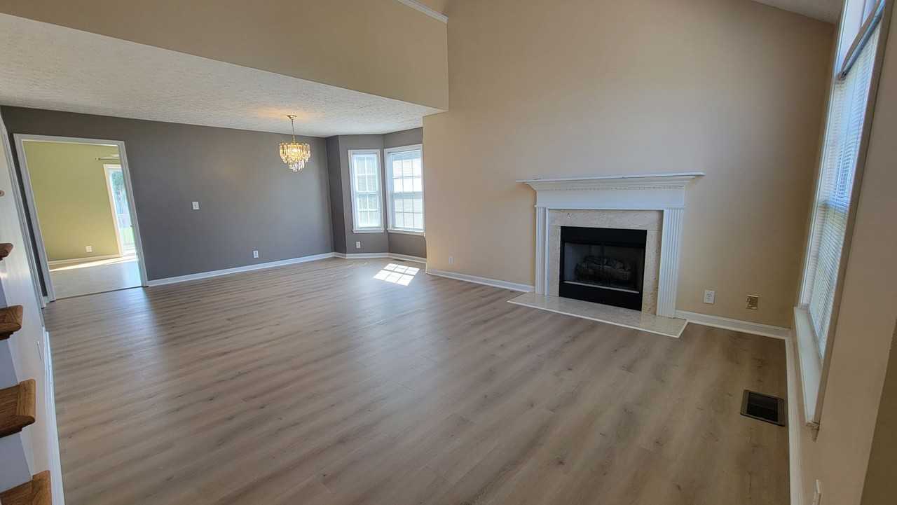 13302 Crystal Cv - Photo 4 of 24