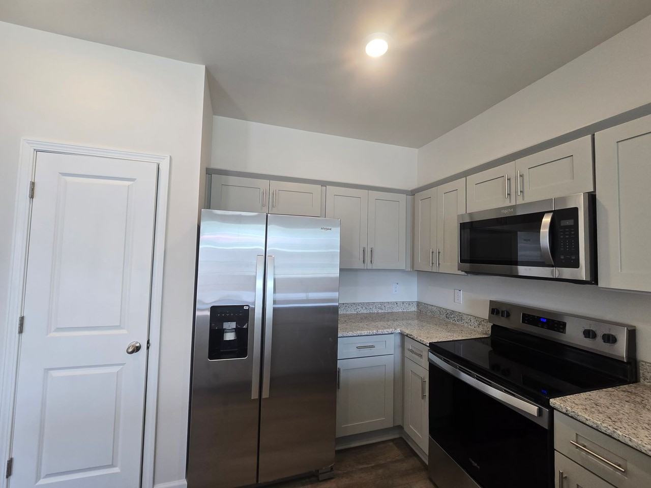 1202 Broholmer Ln - Photo 3 of 22