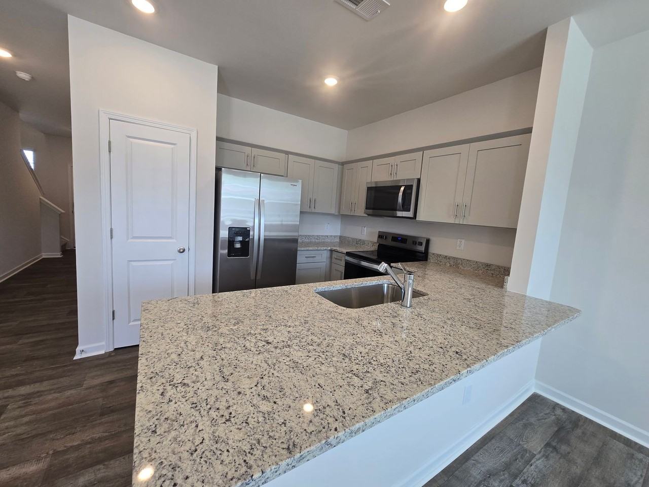 1202 Broholmer Ln - Photo 5 of 22