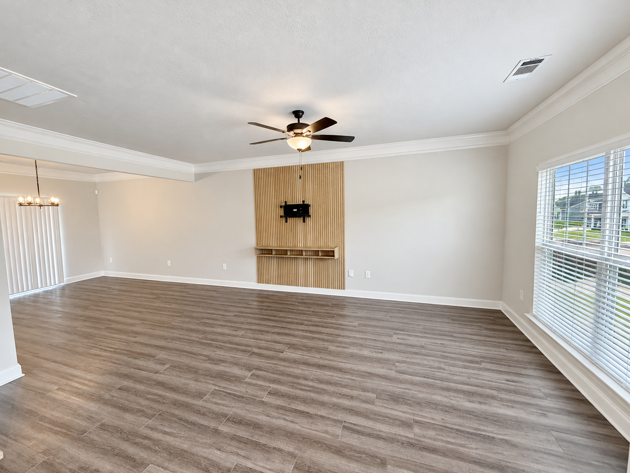 4041 Cottingham Way - Photo 4 of 19